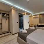 Hotel Swans Old Grand Bazar