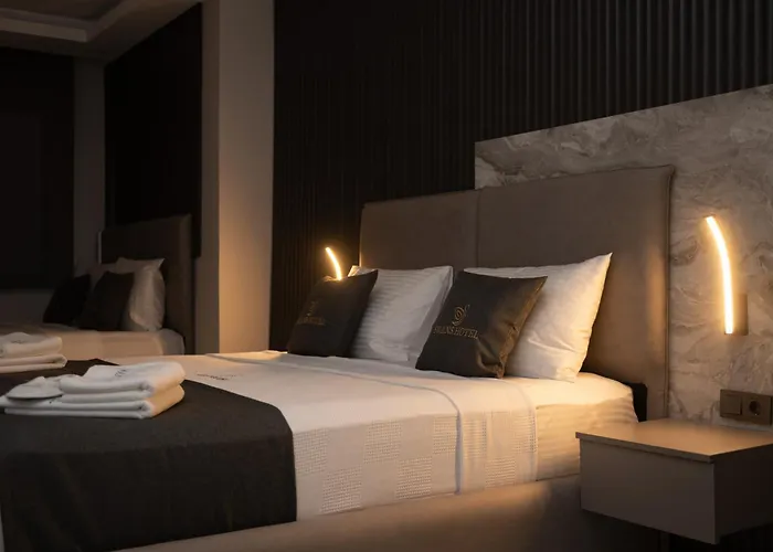 Swans Old Grand Bazar